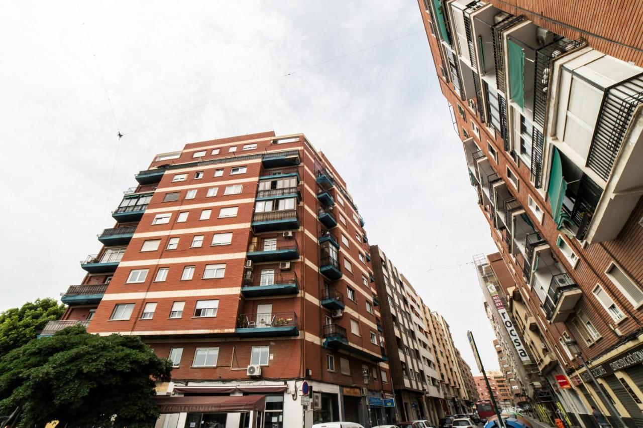 Awesome apartment center Valencia Exterior foto